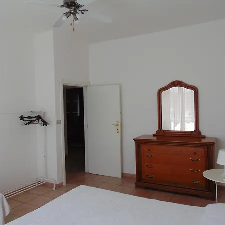 Apartment S241 - Sirolo, Bilocale Completamente Ristrutturato